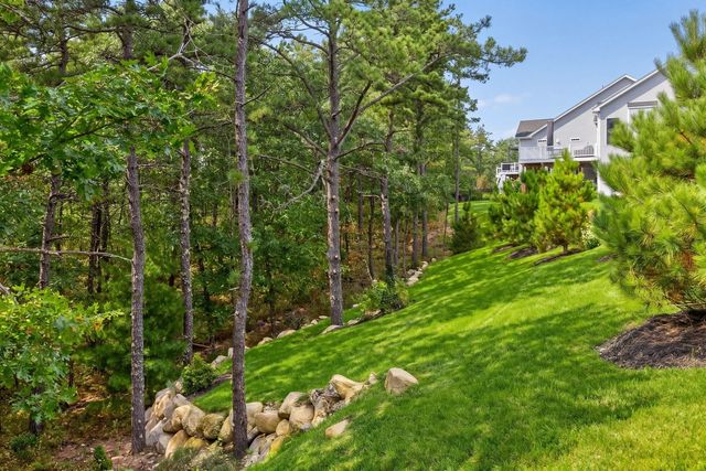 17 Kestrel Heights, Plymouth, MA 02360