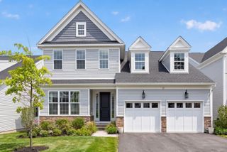 17 Kestrel Heights, Plymouth, MA 02360