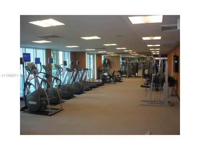 951 Brickell Ave 2207, Miami, FL 33131