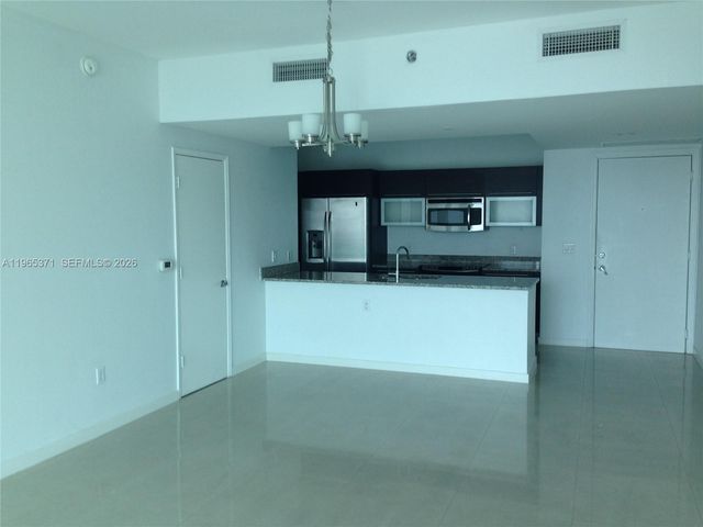 951 Brickell Ave 2207, Miami, FL 33131