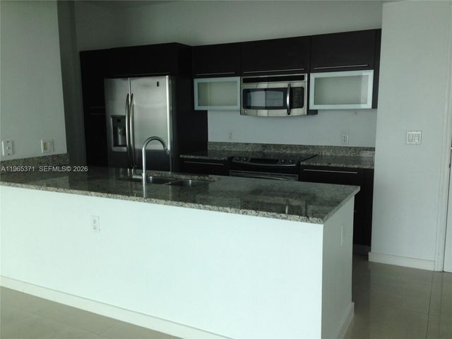 951 Brickell Ave 2207, Miami, FL 33131