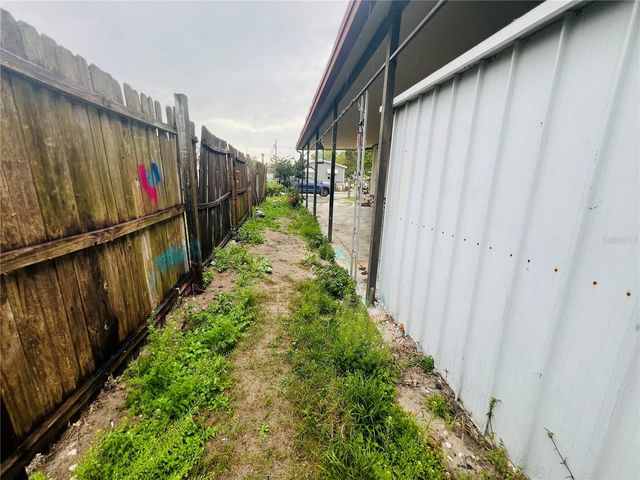 1850 MARY LANE, Holiday, FL 34690