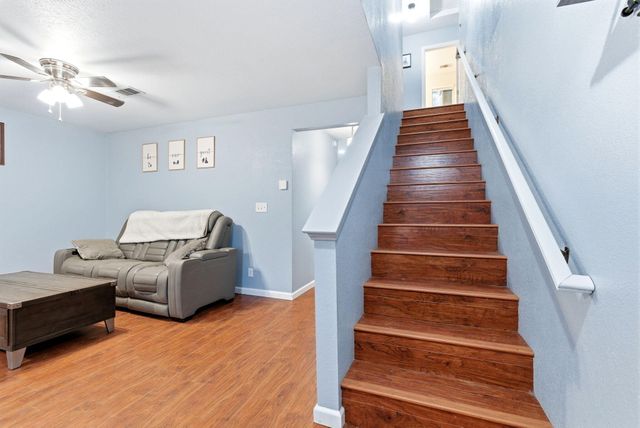 1152 N Noyes Court, Visalia, CA 93291