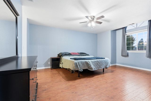 1152 N Noyes Court, Visalia, CA 93291