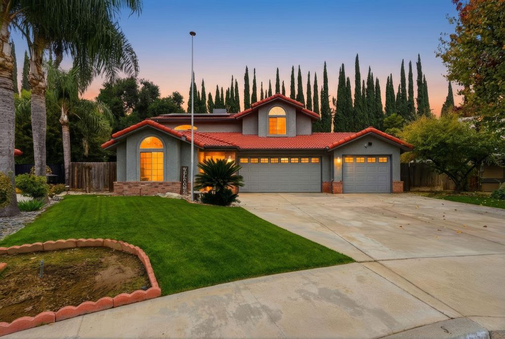 1152 N Noyes Court, Visalia, CA 93291