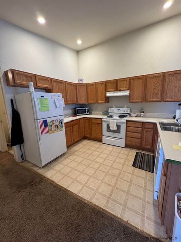 313 HUNTERS WAY, Cheyenne, WY 82007