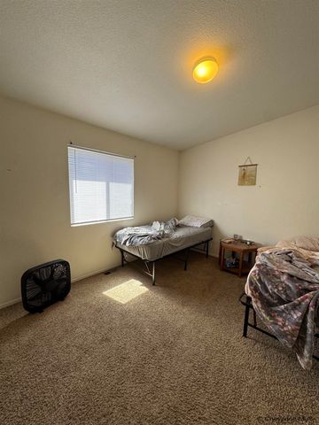 313 HUNTERS WAY, Cheyenne, WY 82007