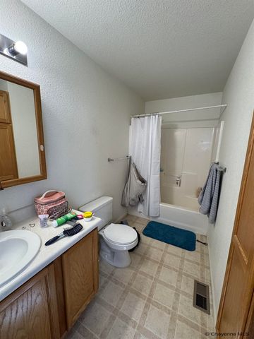 313 HUNTERS WAY, Cheyenne, WY 82007