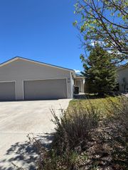 313 HUNTERS WAY, Cheyenne, WY 82007