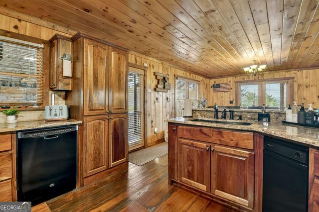 71 Rising Fawn Drive, Mineral Bluff, GA 30559