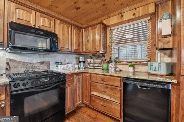 71 Rising Fawn Drive, Mineral Bluff, GA 30559