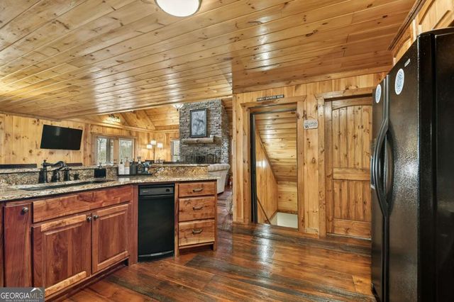 71 Rising Fawn Drive, Mineral Bluff, GA 30559