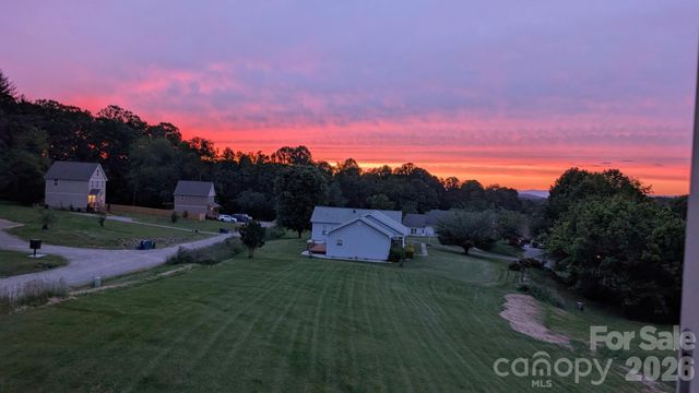 222 Erwin Hills Road, Asheville, NC 28806