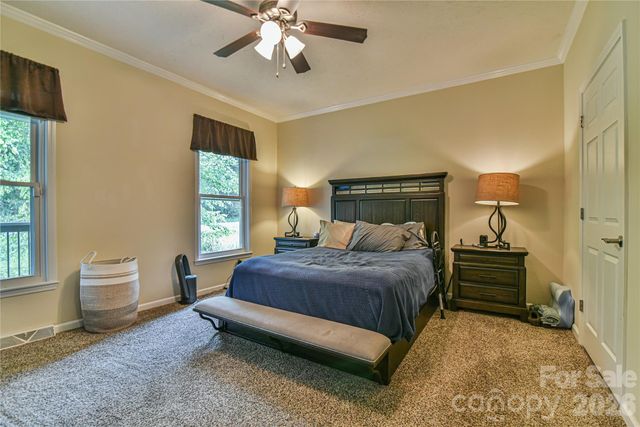222 Erwin Hills Road, Asheville, NC 28806