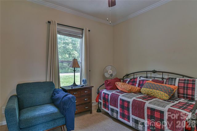 222 Erwin Hills Road, Asheville, NC 28806