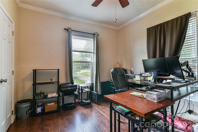 222 Erwin Hills Road, Asheville, NC 28806
