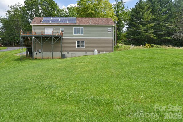 222 Erwin Hills Road, Asheville, NC 28806