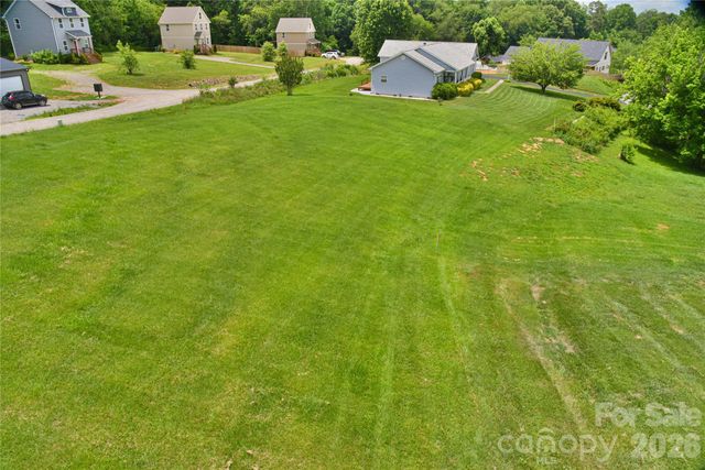 222 Erwin Hills Road, Asheville, NC 28806