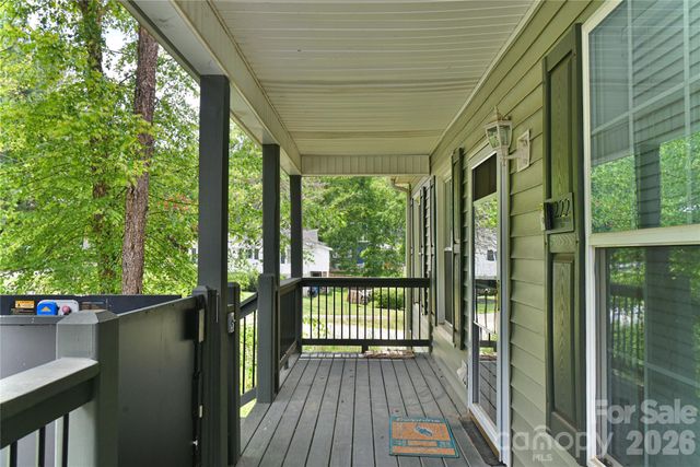 222 Erwin Hills Road, Asheville, NC 28806