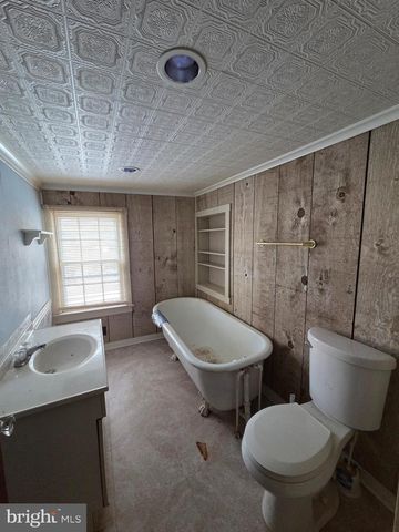 34 WEST AVE, Shiloh, NJ 08353