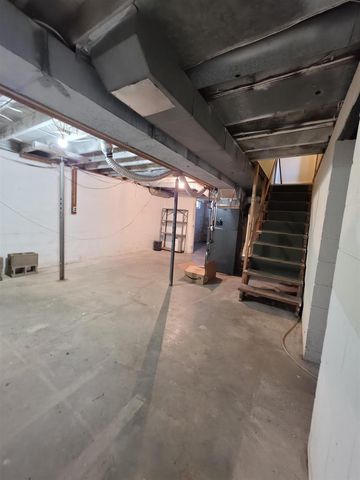 213 N High Street, Cambridge, WI 53523