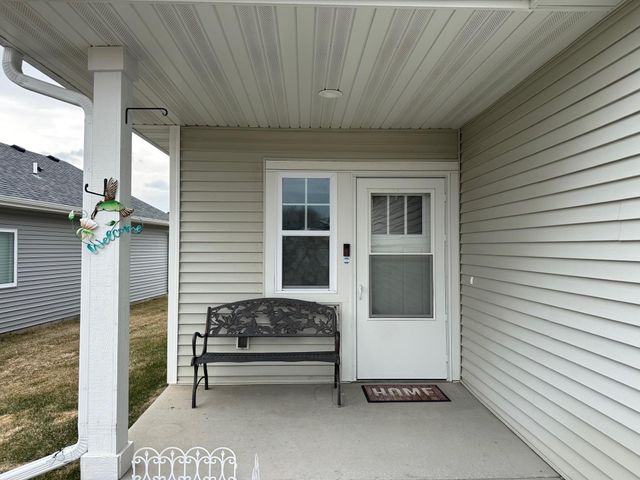215 8th Avenue NE, Isanti, MN 55040