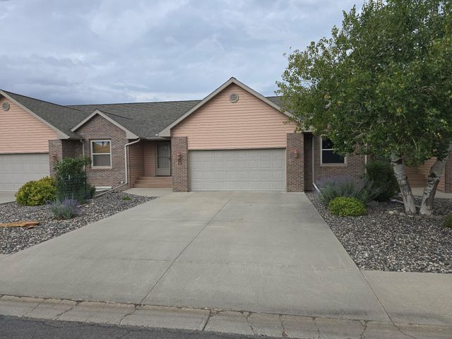 918 Highland Avenue B, Sheridan, WY 82801 property photo