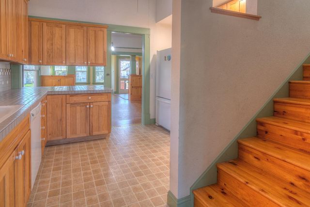 332 Pleasant St, Roseville, CA 95678