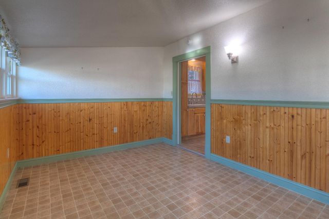 332 Pleasant St, Roseville, CA 95678