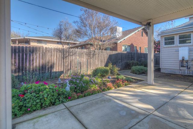 332 Pleasant St, Roseville, CA 95678