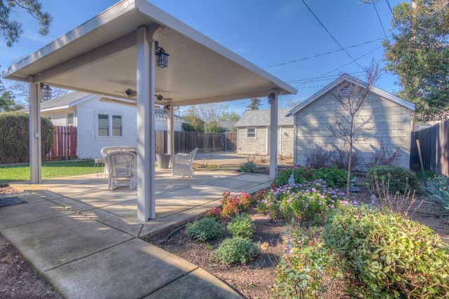 332 Pleasant St, Roseville, CA 95678