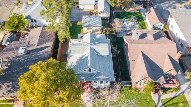 332 Pleasant St, Roseville, CA 95678