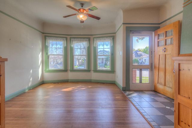 332 Pleasant St, Roseville, CA 95678