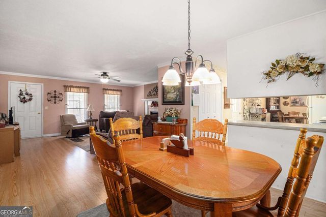 191 Hearthstone Drive S, Newnan, GA 30263