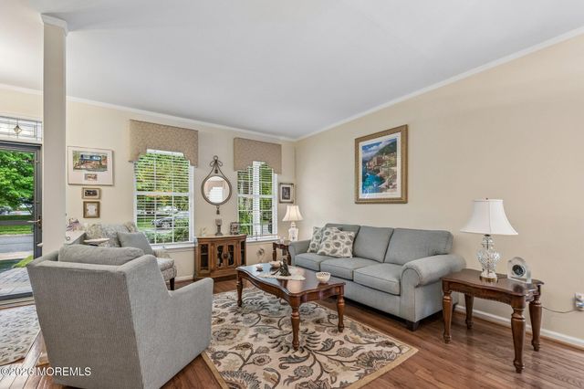 6 S Point Boulevard, Barnegat, NJ 08005