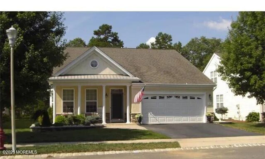6 S Point Boulevard, Barnegat, NJ 08005
