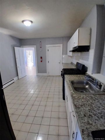 40 Benkard Avenue 3, Newburgh, NY 12550