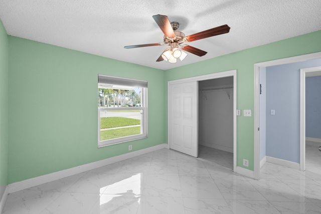 281 N Country Club Boulevard, Boca Raton, FL 33487