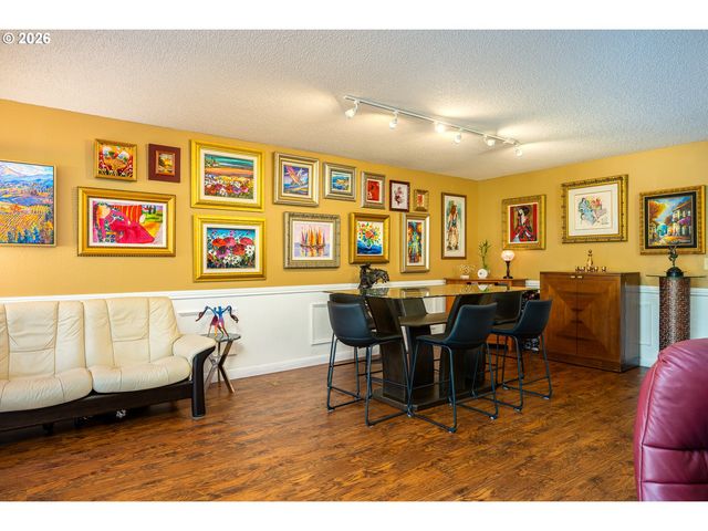32455 Sw LAKE POINT Ct, Wilsonville, OR 97070