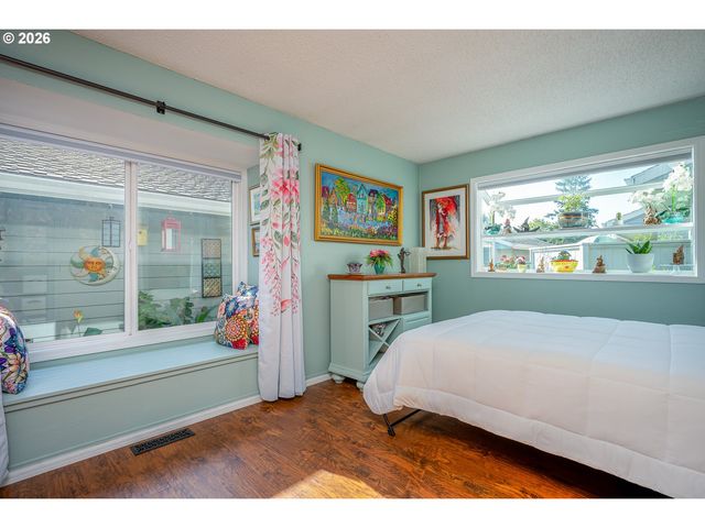 32455 Sw LAKE POINT Ct, Wilsonville, OR 97070