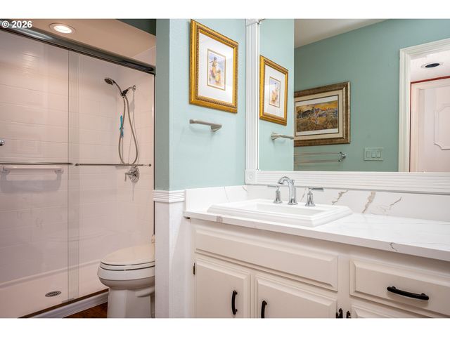 32455 Sw LAKE POINT Ct, Wilsonville, OR 97070