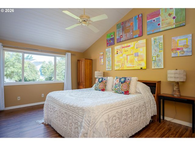 32455 Sw LAKE POINT Ct, Wilsonville, OR 97070