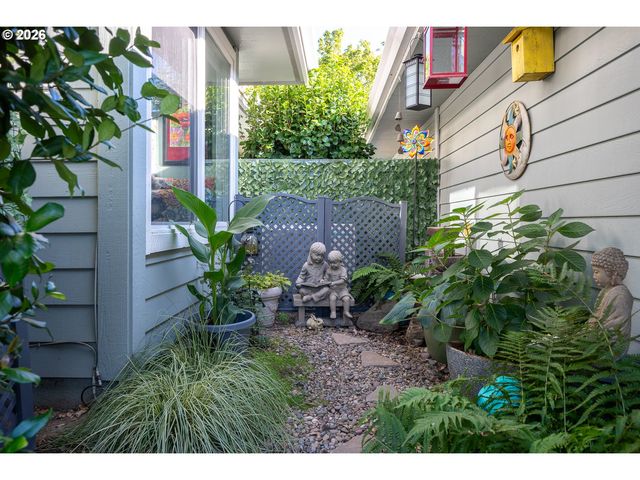 32455 Sw LAKE POINT Ct, Wilsonville, OR 97070