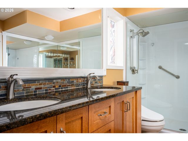 32455 Sw LAKE POINT Ct, Wilsonville, OR 97070