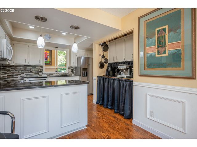 32455 Sw LAKE POINT Ct, Wilsonville, OR 97070