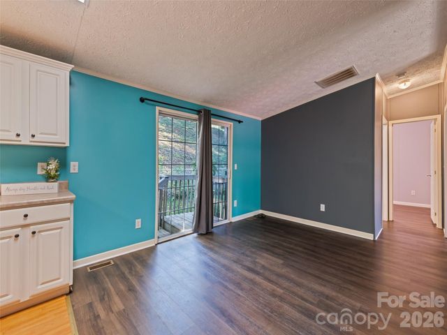 26 Cedar Street, Canton, NC 28716
