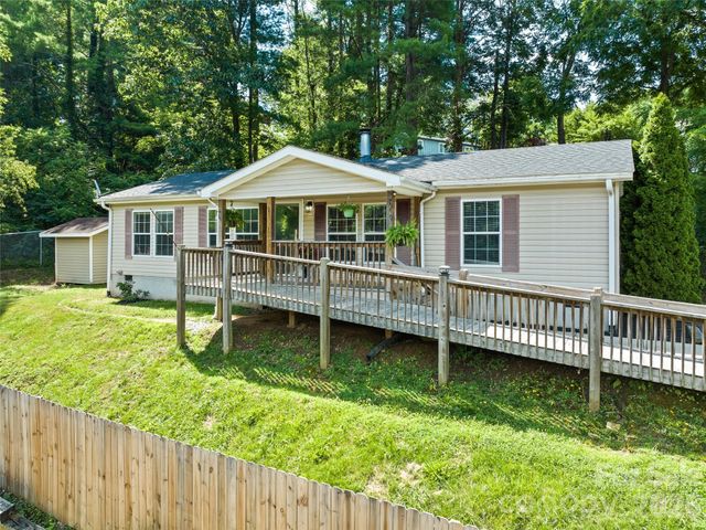 26 Cedar Street, Canton, NC 28716