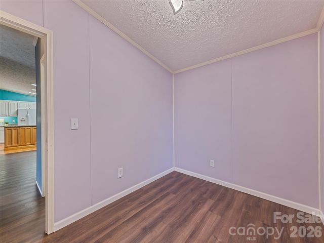 26 Cedar Street, Canton, NC 28716