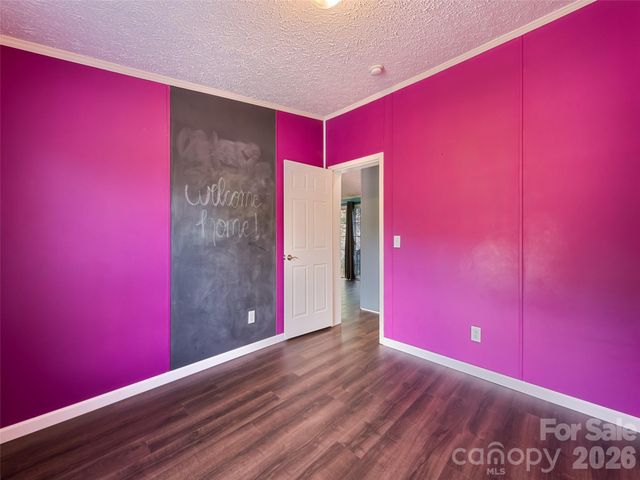 26 Cedar Street, Canton, NC 28716