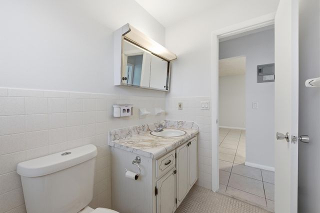 410 W Palm Street B28, Lantana, FL 33462